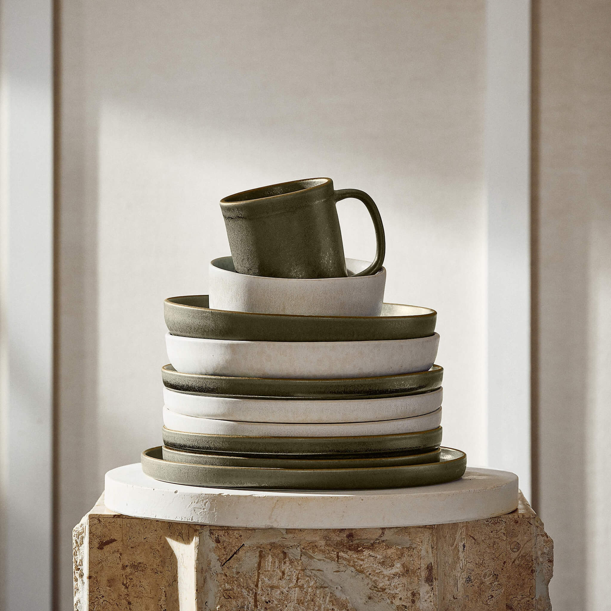 Dining & Serveware