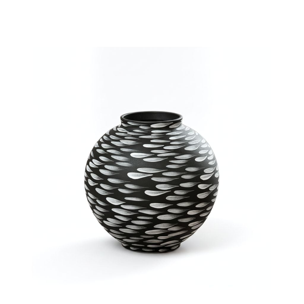 Kohiki Hand-painted Ceramic Vase Main image
