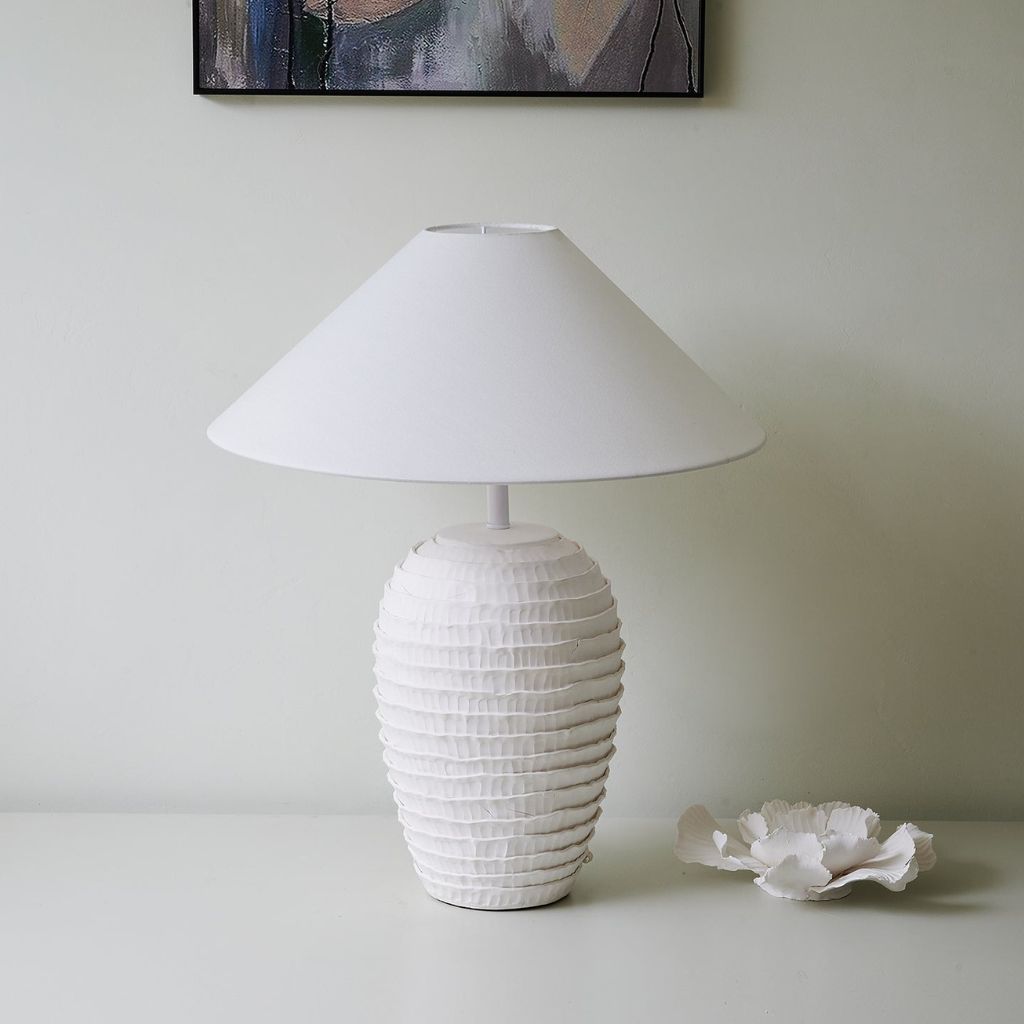 Falbala Sculptural Ceramic Table Lamp Secondary image
