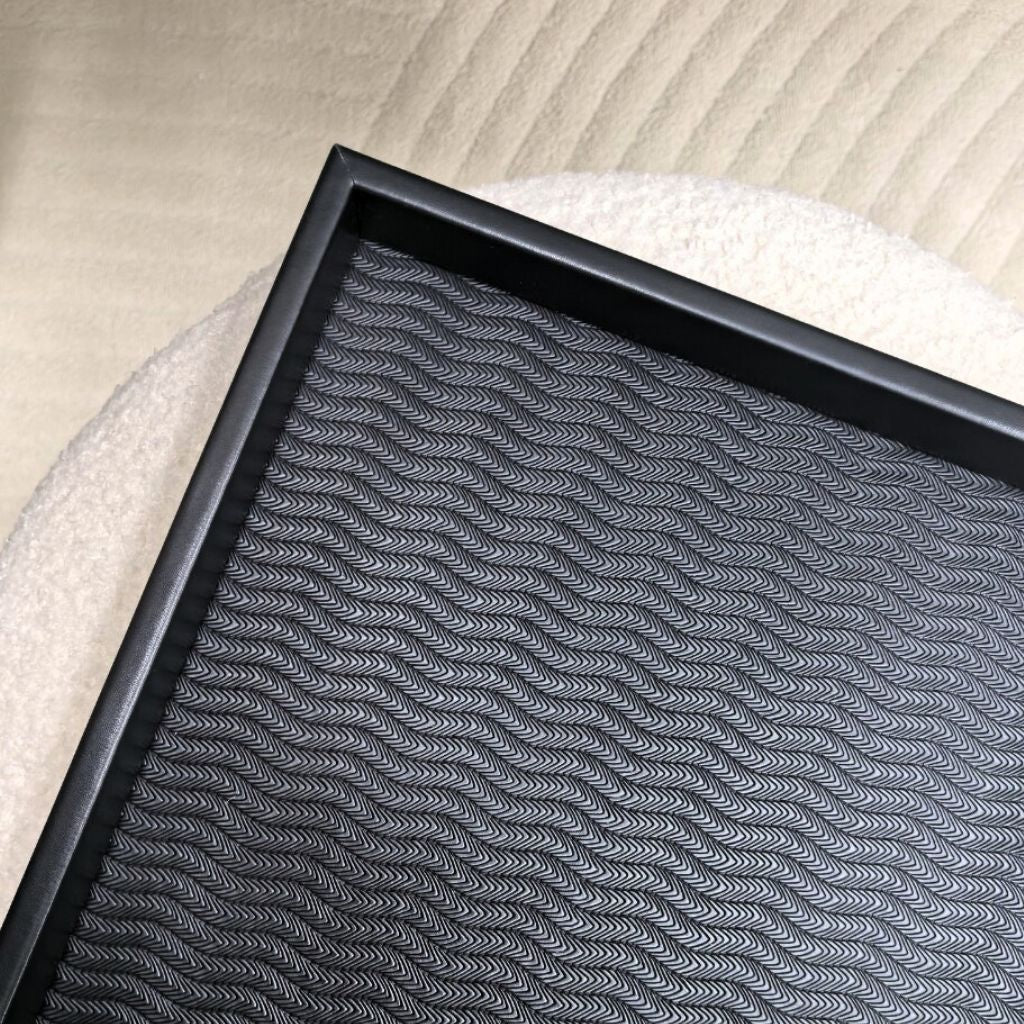 Sørensen Wavy Textured Leather Tray