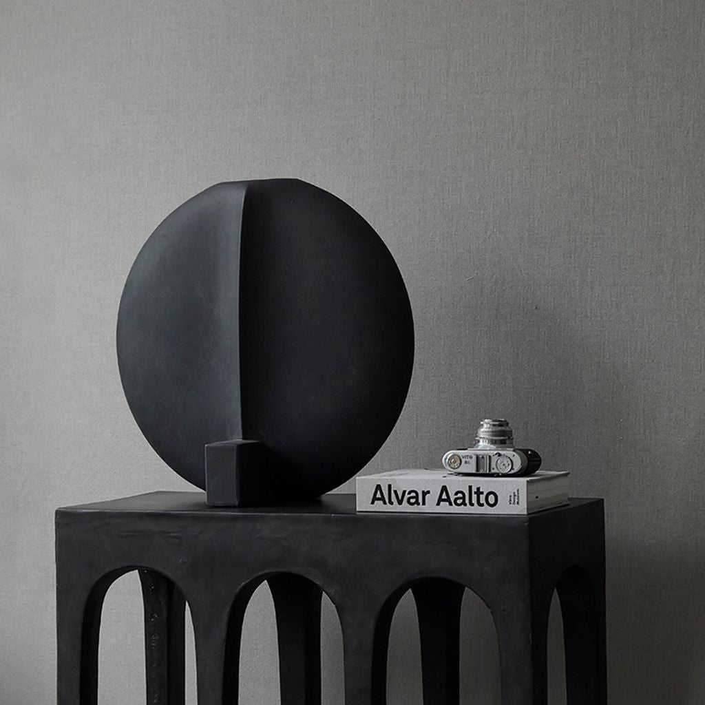 Kagebōshi Handmade Matte Ceramic Vase