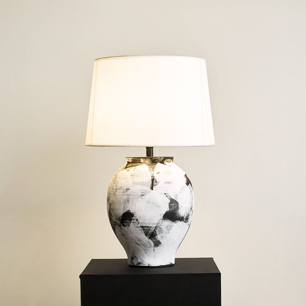 Gestalt Monochrome Ceramic Table Lamp Secondary image