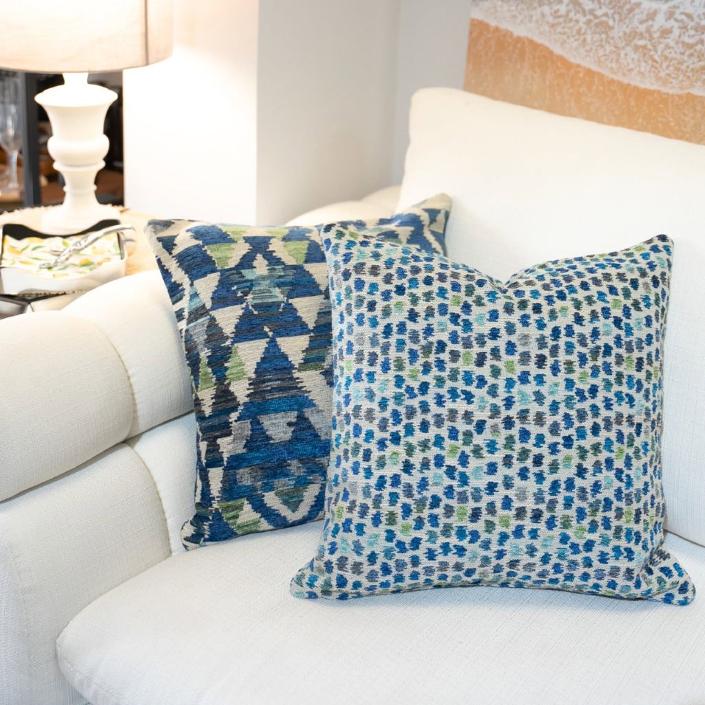 Taznakht Flecks Throw Pillow