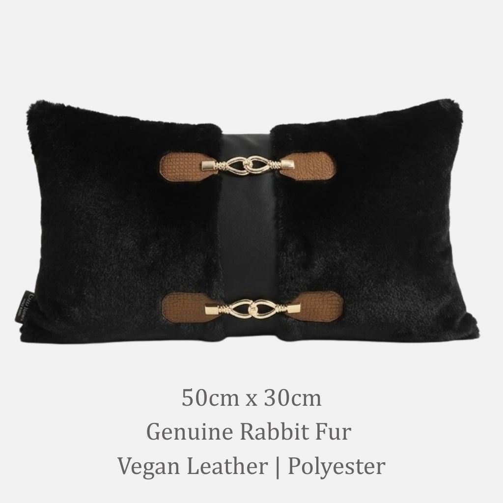 Ebène Fur Buckled Throw Pillow الصورة الرئيسية