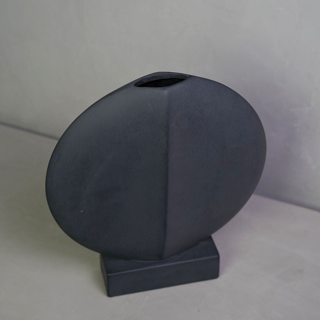 Kagebōshi Handmade Matte Ceramic Vase