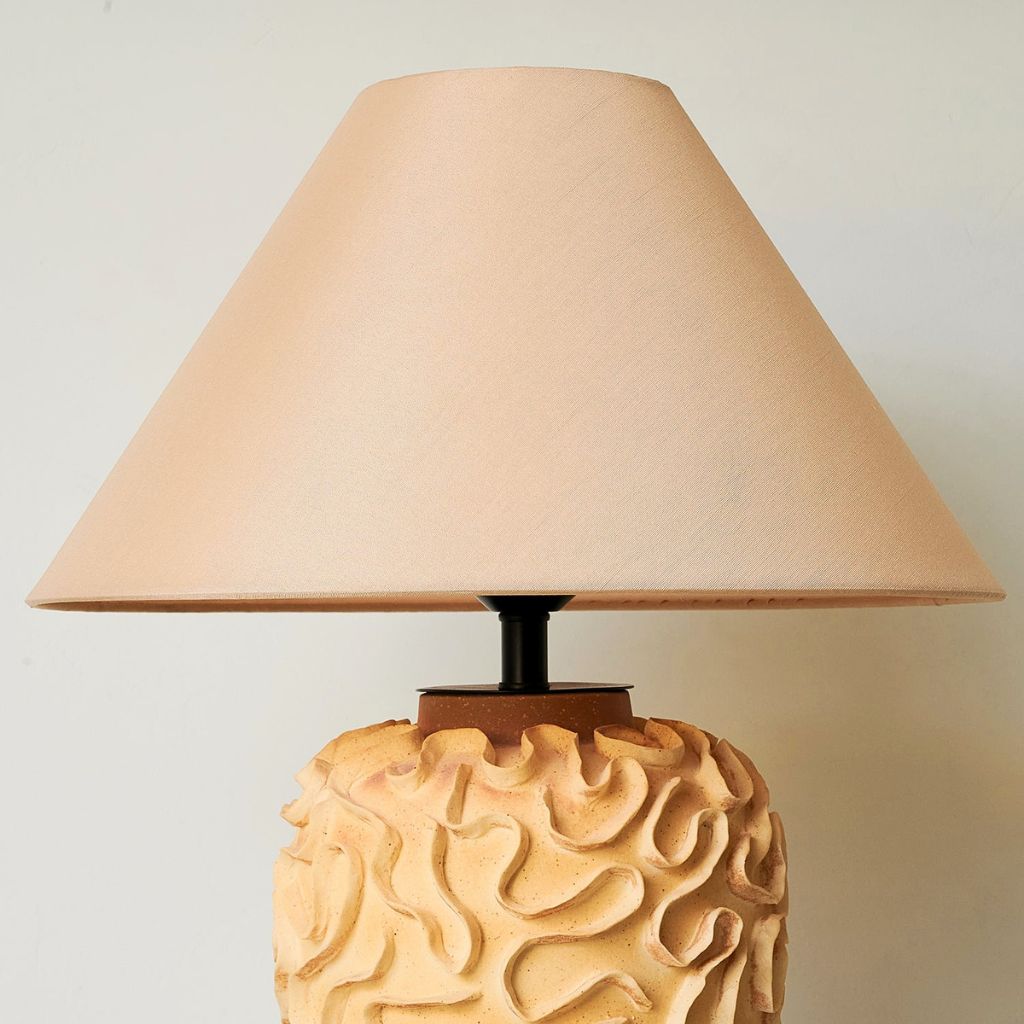 Rilievo Curvilinear Ceramic Table Lamp