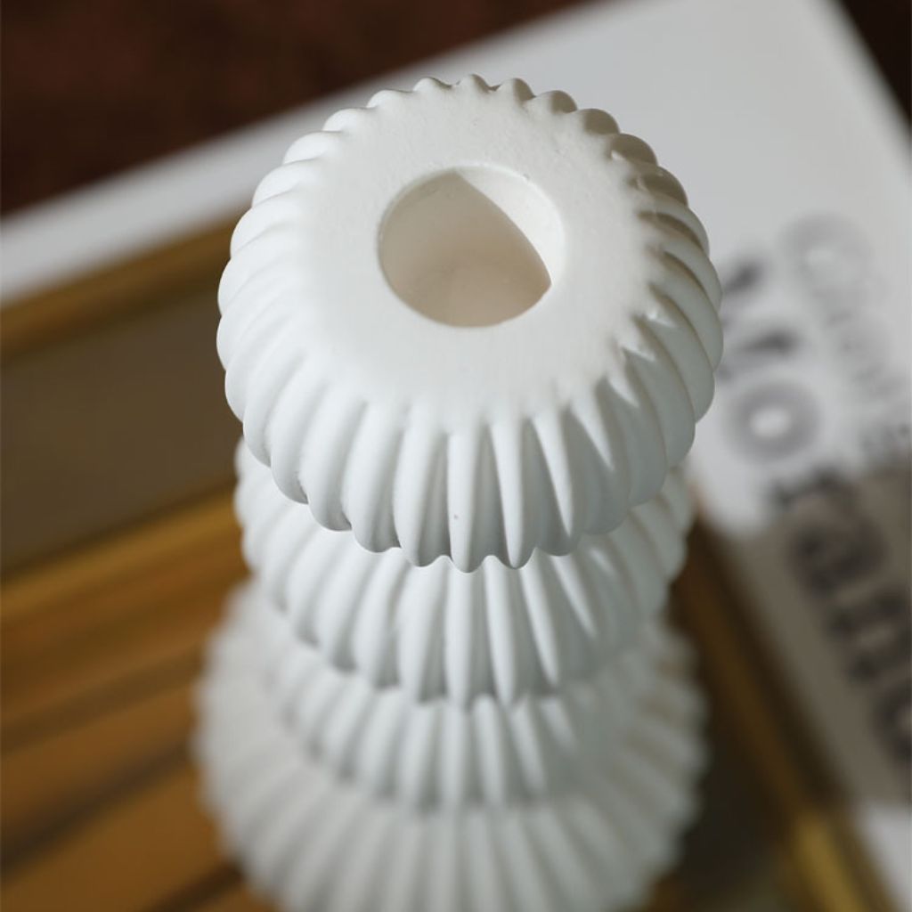 Imerovigli Ribbed Ceramic Candle Holder