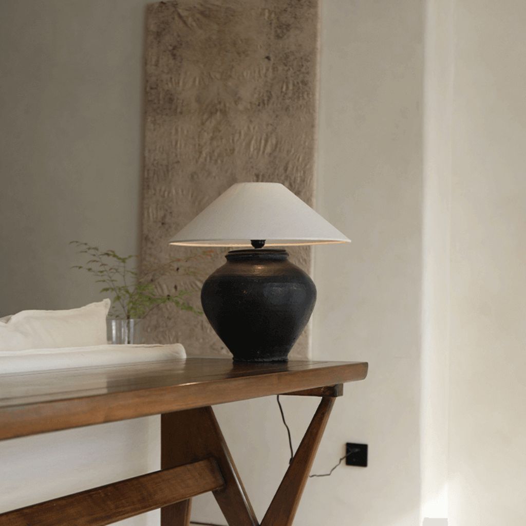Jinen Handmade Ceramic Table Lamp