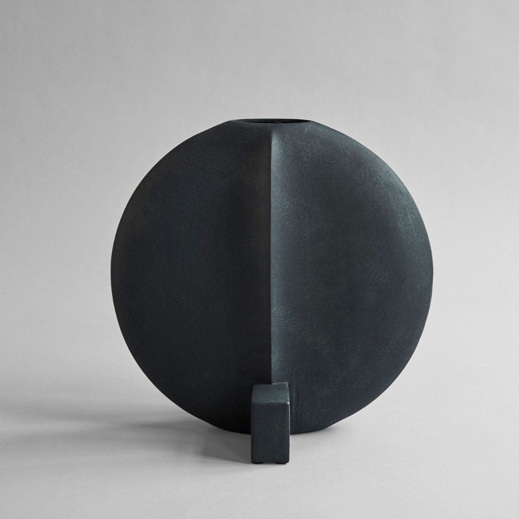 Kagebōshi Handmade Matte Ceramic Vase