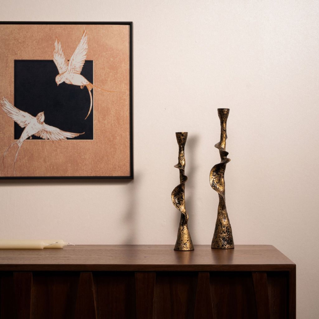 Aulos Weathered Spiral Candle Holder