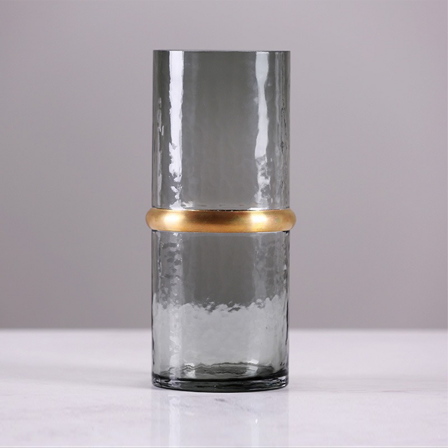 Martele Vase