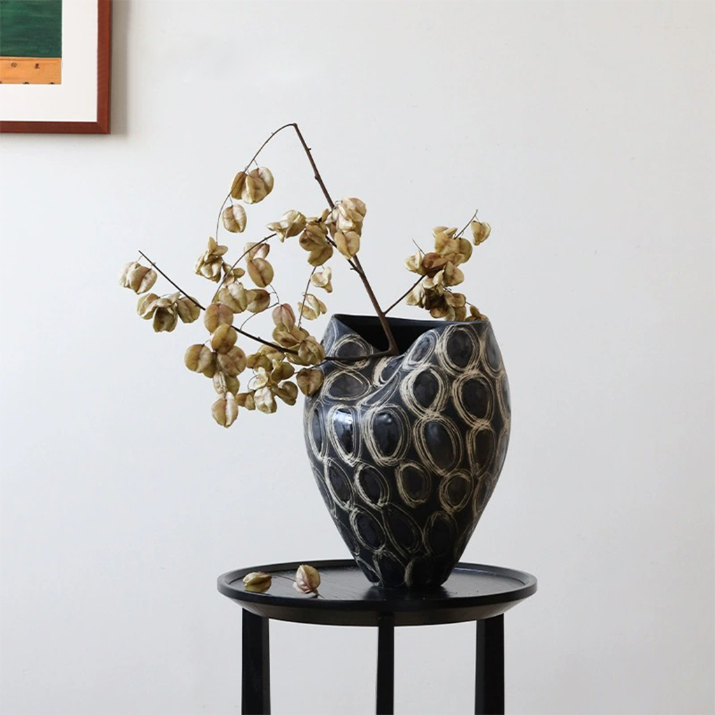 Tsuchi Hand-painted Ceramic Vase Secondary image