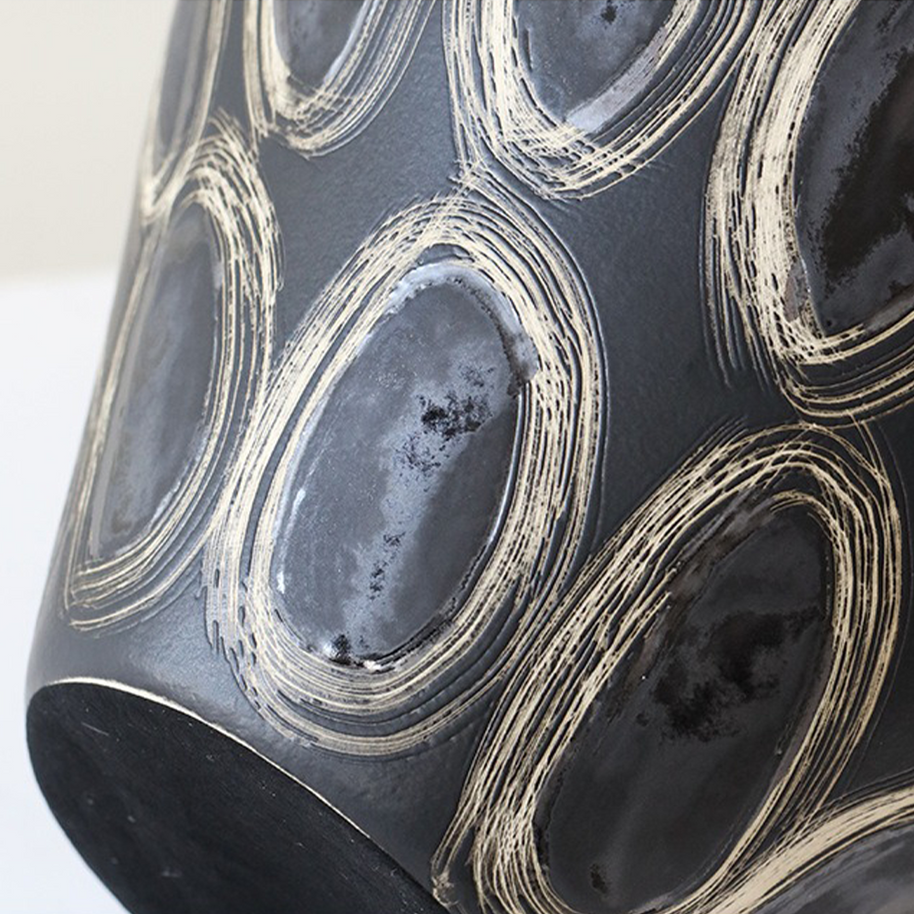 Tsuchi Vase