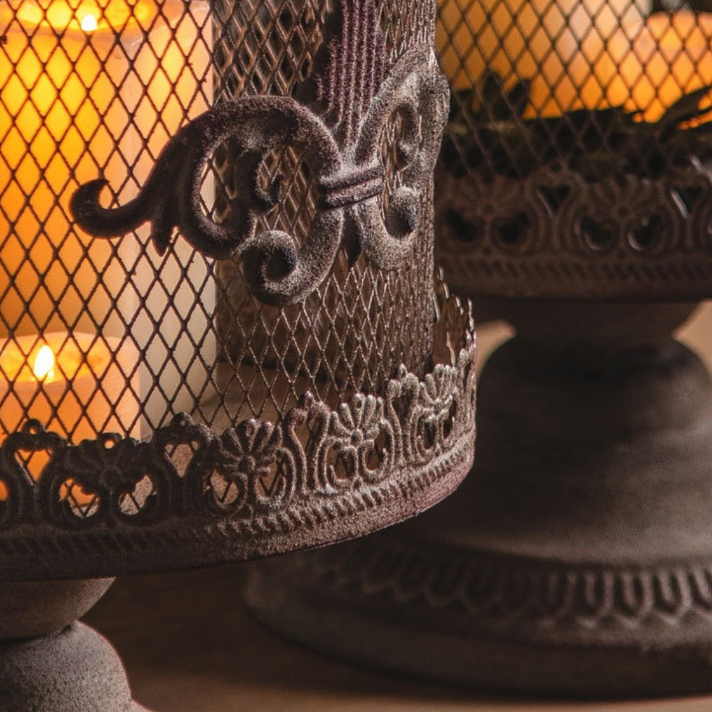 Lysée Vintage Iron Cloche