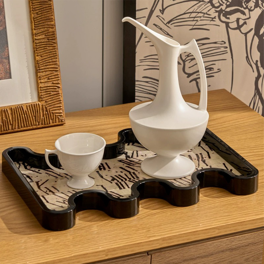 Serif Tray