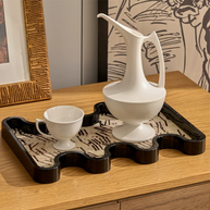 Serif Tray