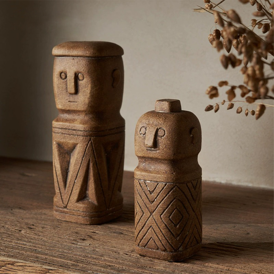 Nura Statues