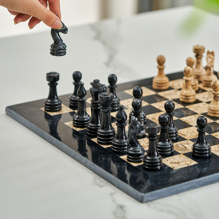 Agora Chess Set