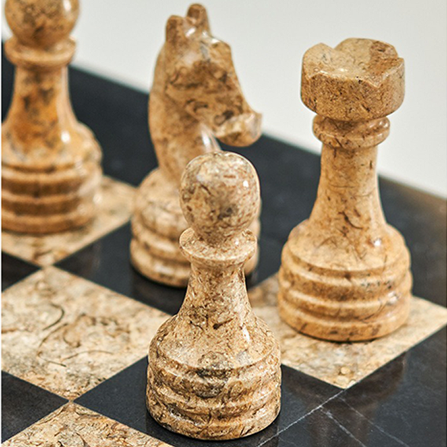 Agora Chess Set