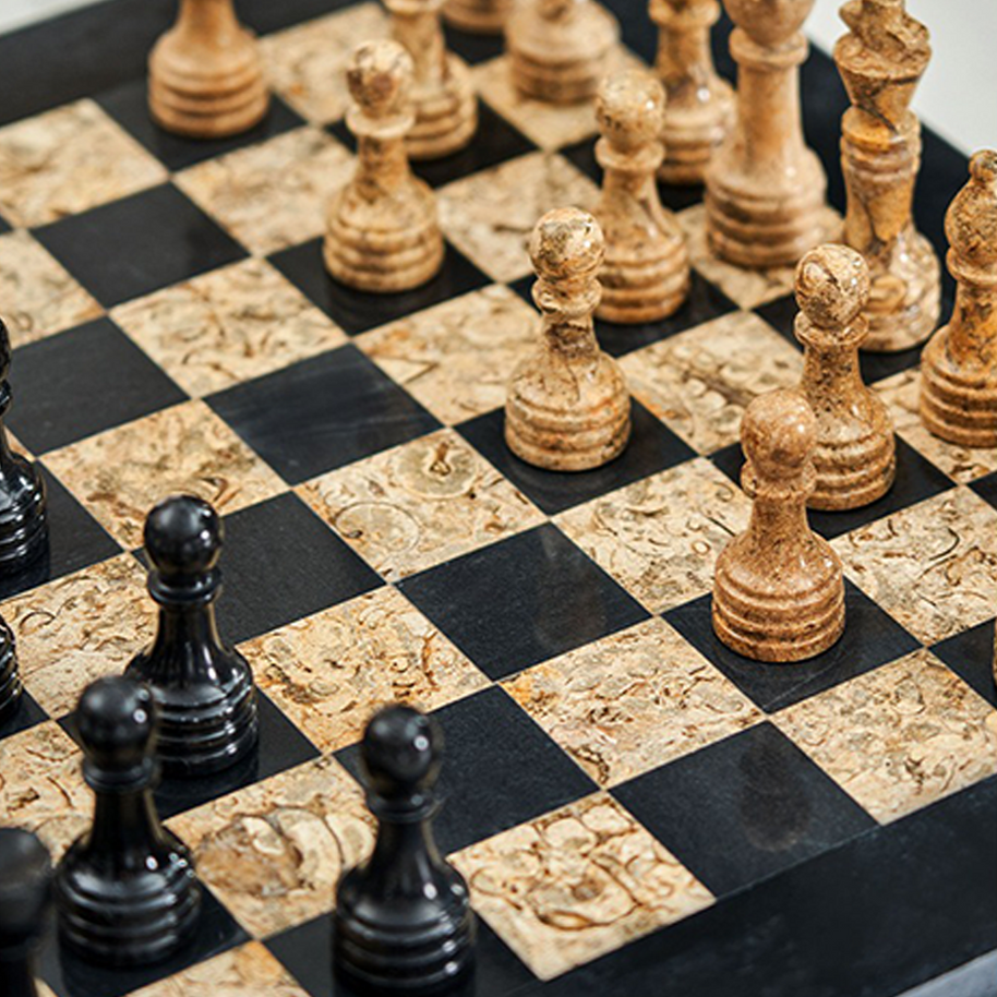 Agora Chess Set