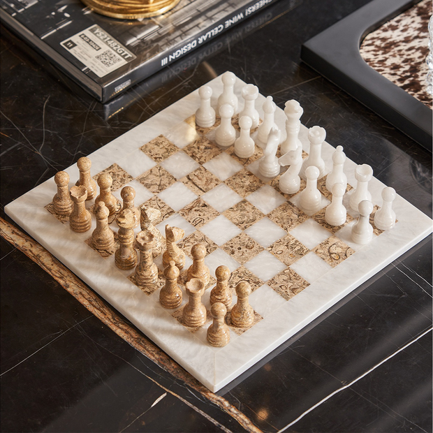 Agora Chess Set