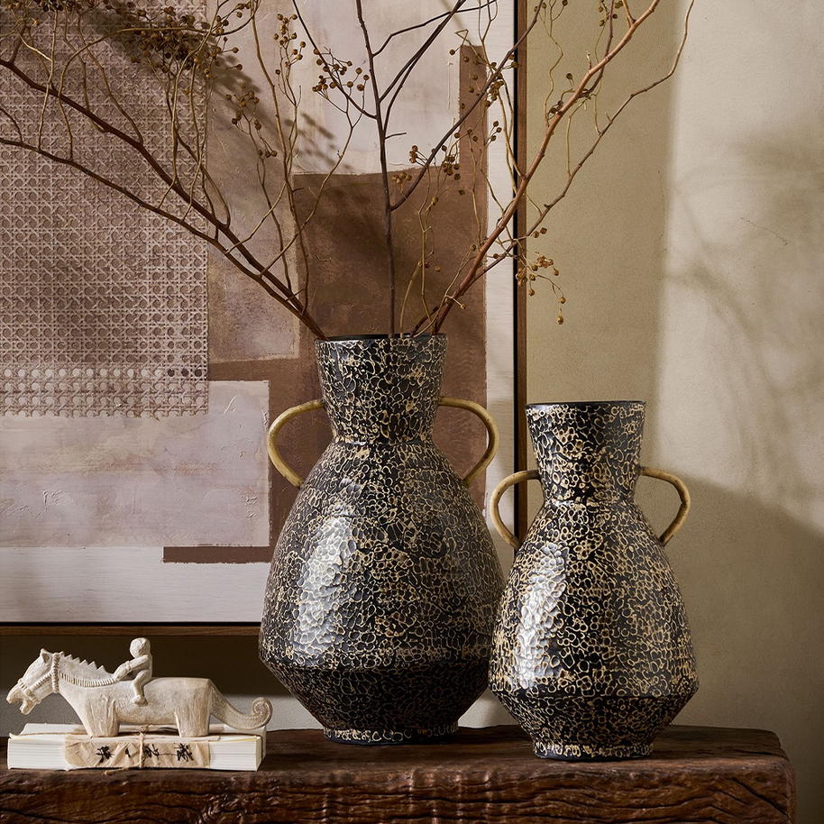 Pompeii Vase