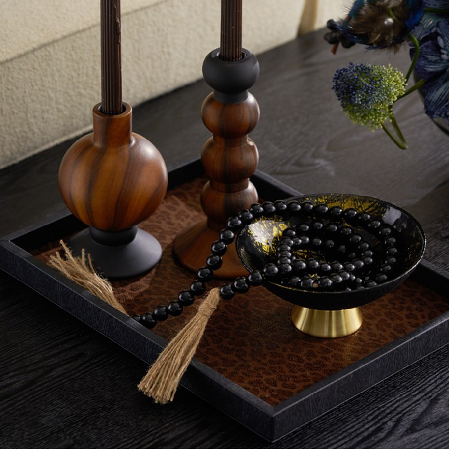 Dione Tray