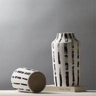 Tache Vase
