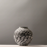 Kohiki Vase