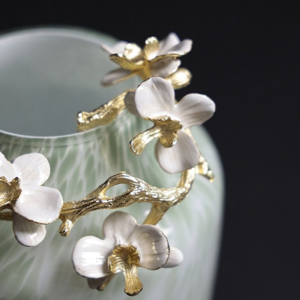 Jarrón de vidrio esmaltado con motivos florales Magnol