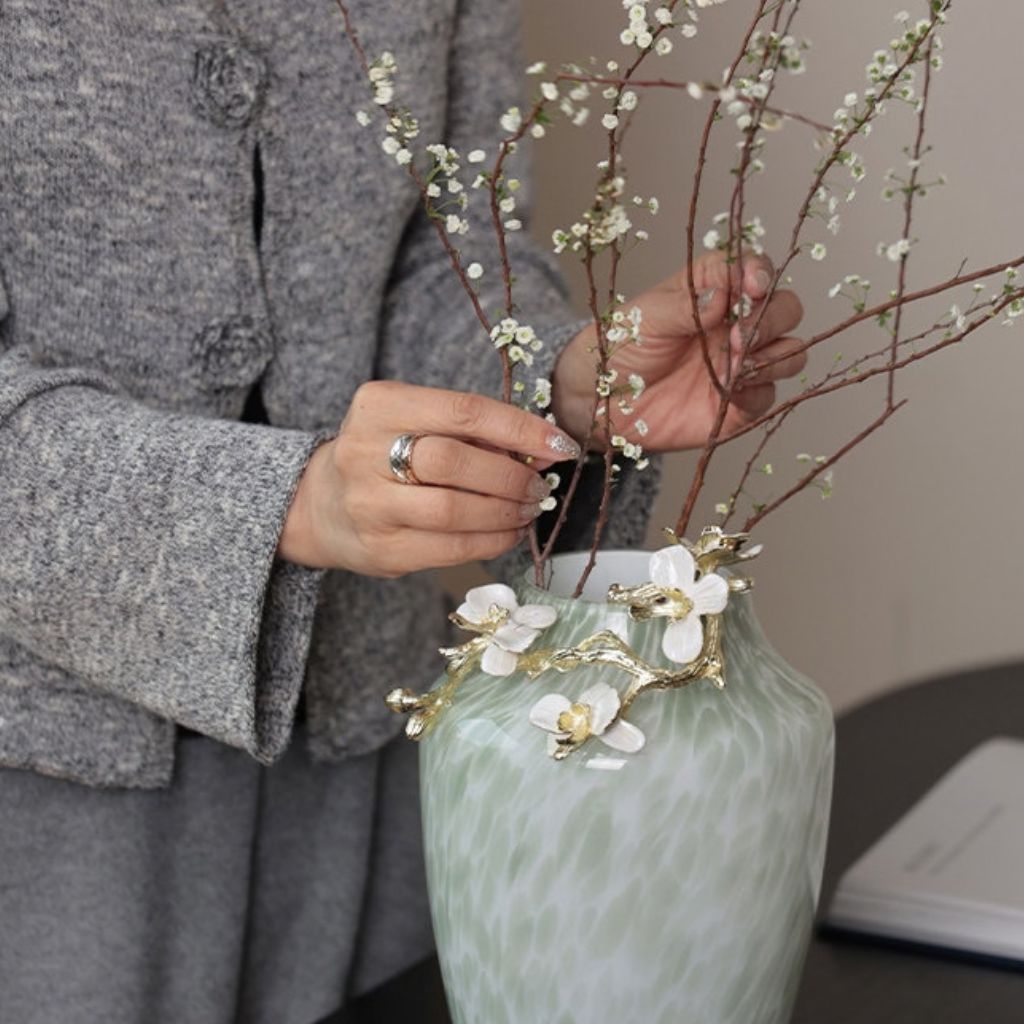 Jarrón de vidrio esmaltado con motivos florales Magnol