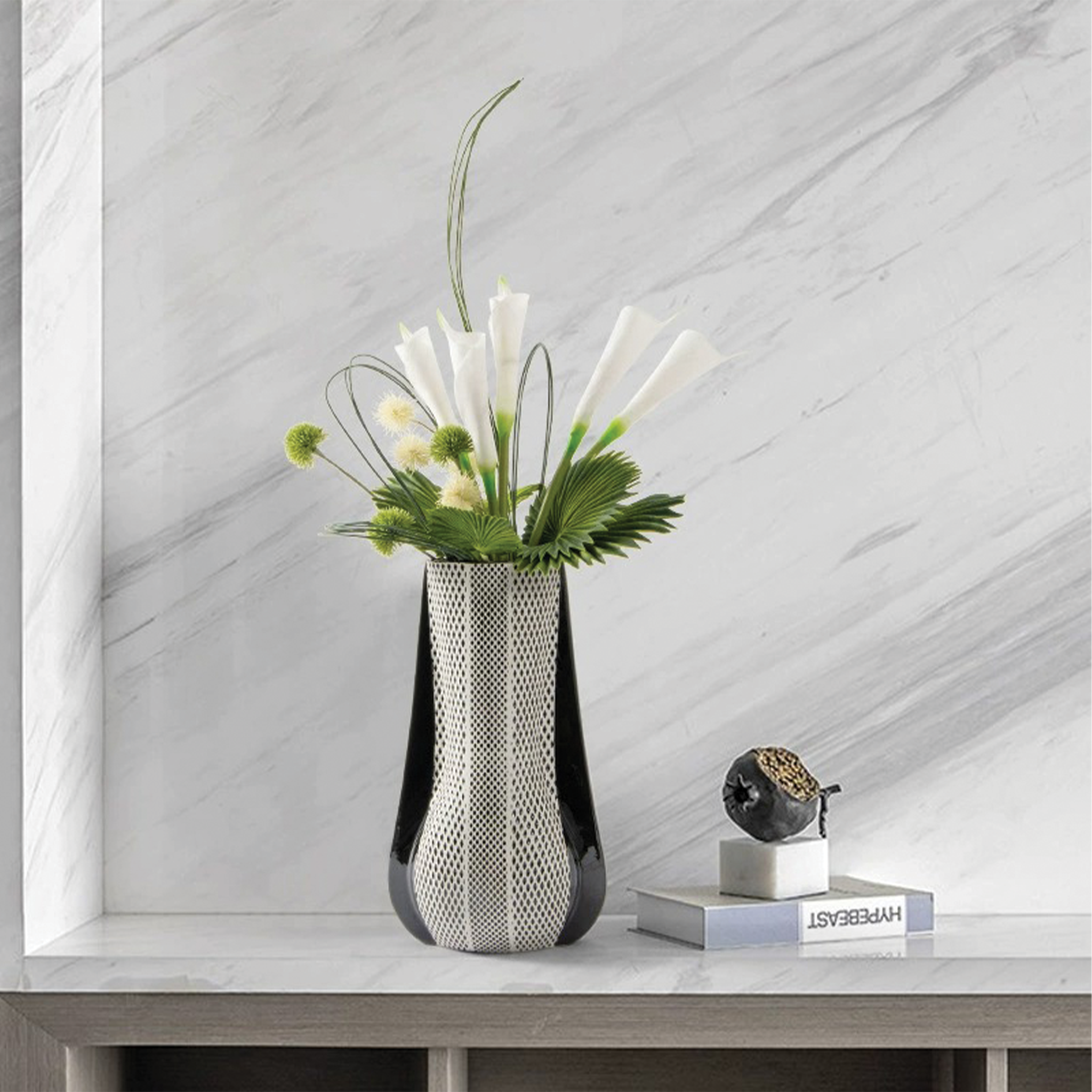 Carrera Sculptural Ceramic Vase Secondary image