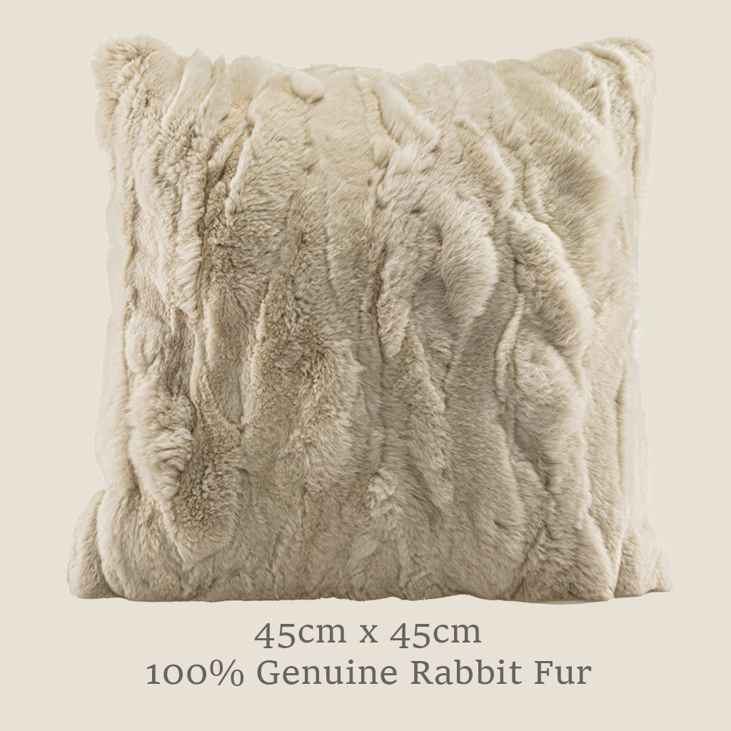 Peluche Rabbit Fur Throw Pillow Main image